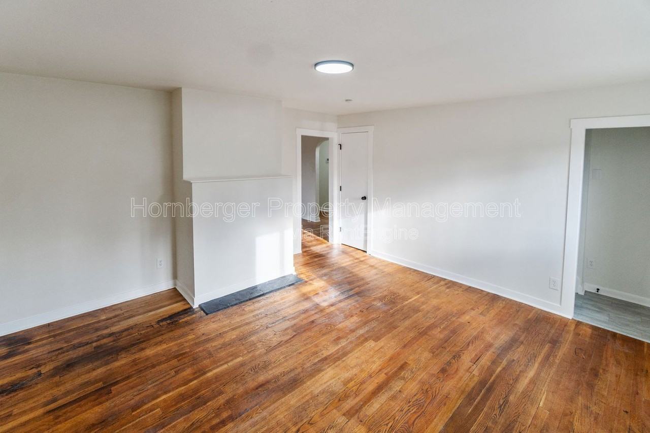 1909 S Garden Springs Rd - Photo 2 of 50