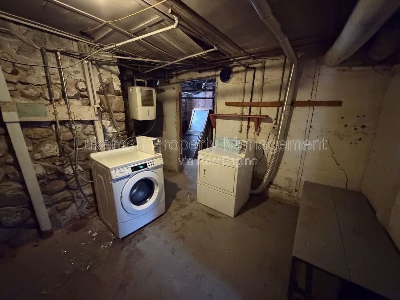 515 Village St #3 - Photo 7 of 8