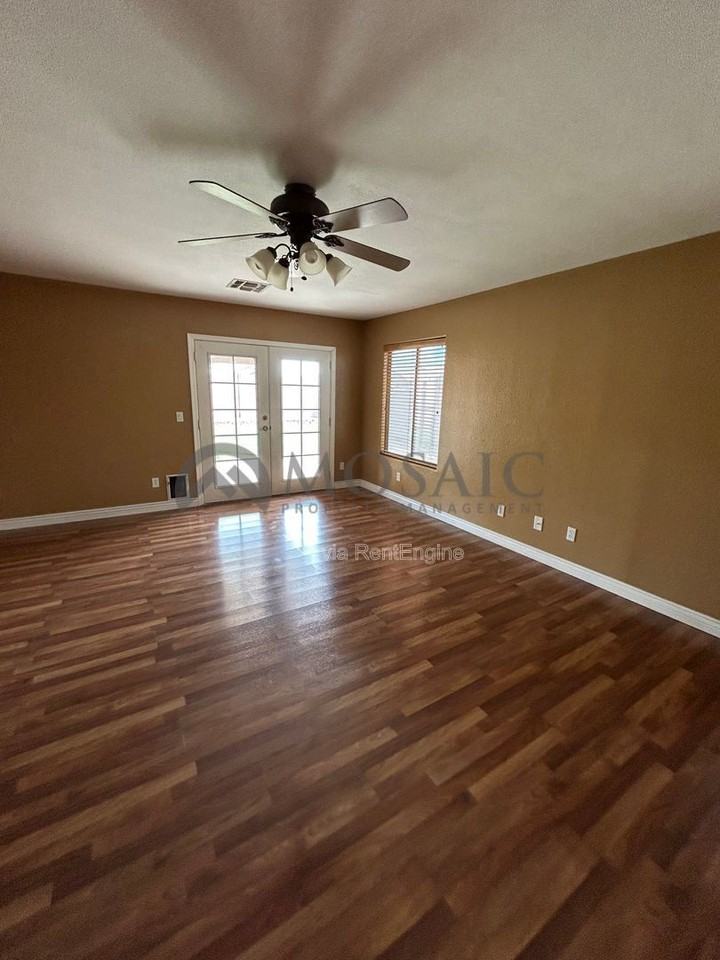 10348 E Crescent Ave - Photo 3 of 21