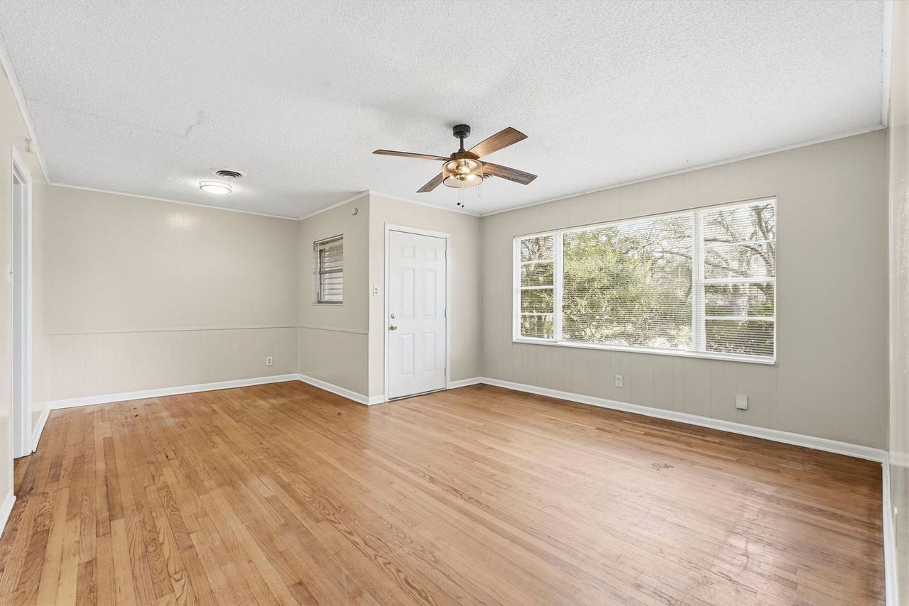 1759 S Park Dr - Photo 7 of 25