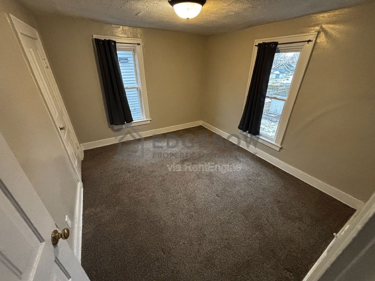 1263 College Ave Ne #2 - Photo 4 of 12