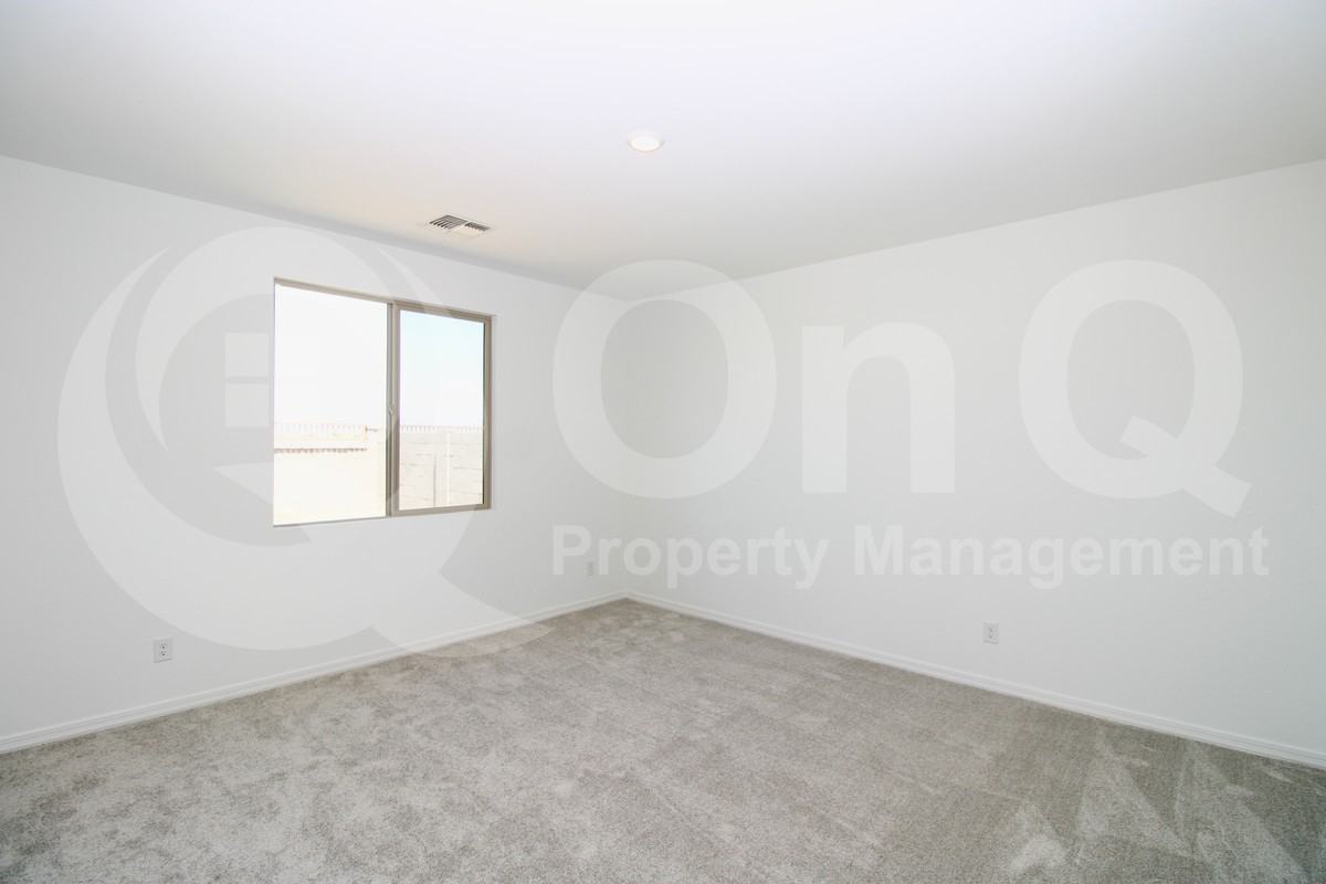 2356 E Cy Ave - Photo 7 of 23