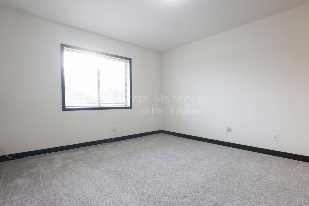 7118 Jones Cir #12 - Photo 6 of 19