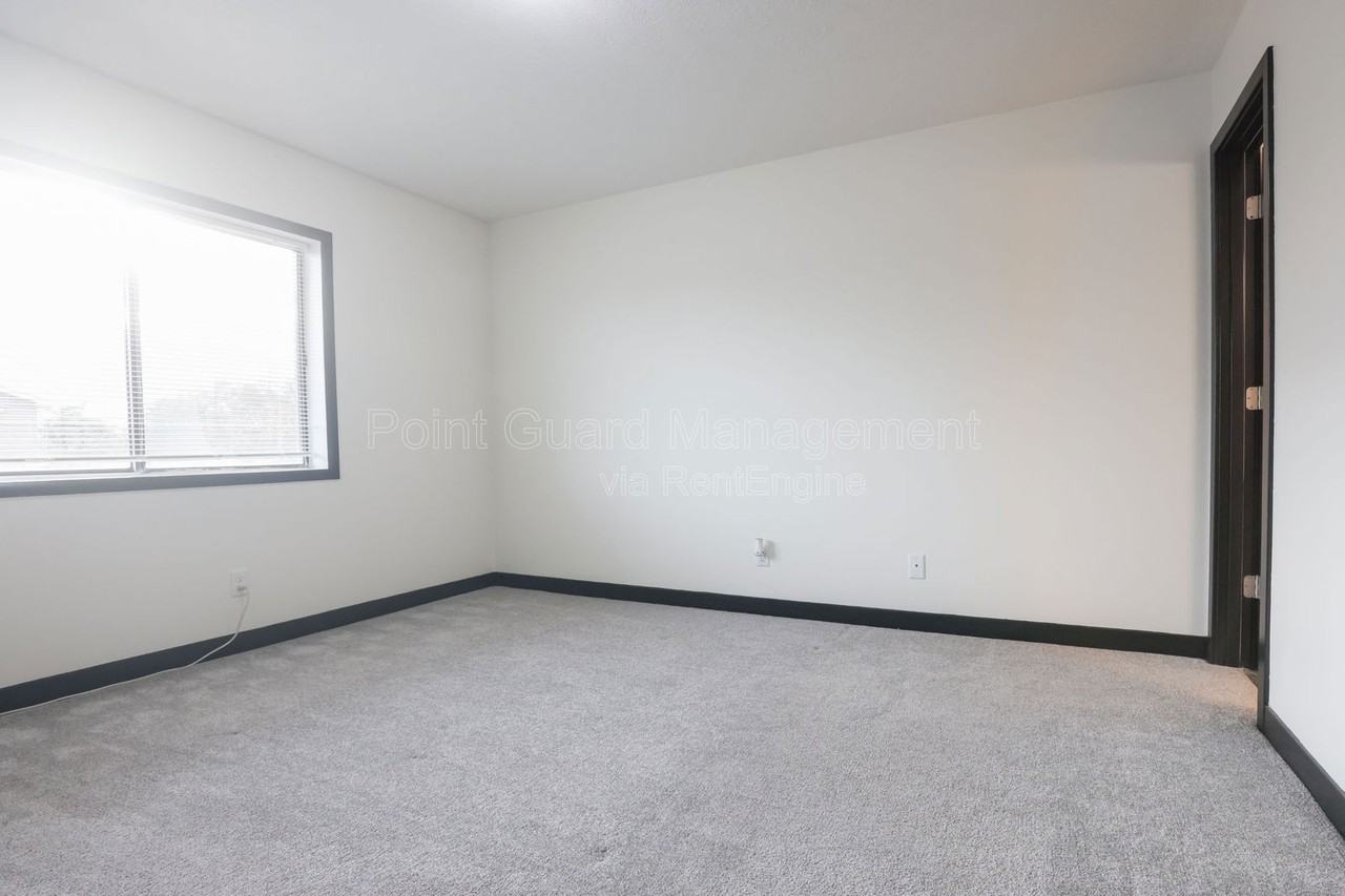 7118 Jones Cir #12 - Photo 7 of 19