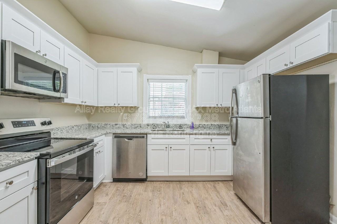 16 Bromack Dr Se - Photo 5 of 35