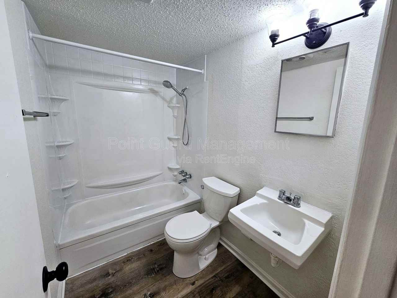 1408 Cambridge Pl #1 - Photo 6 of 15