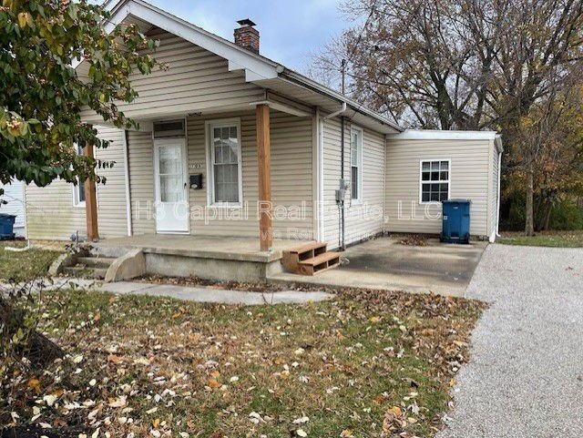 706 W Johnson St - Photo 2 of 19