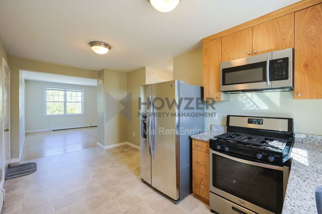 91 Louis St - Photo 3 of 28