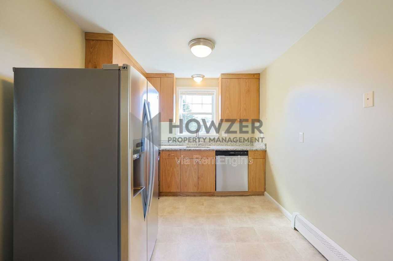 91 Louis St - Photo 4 of 28