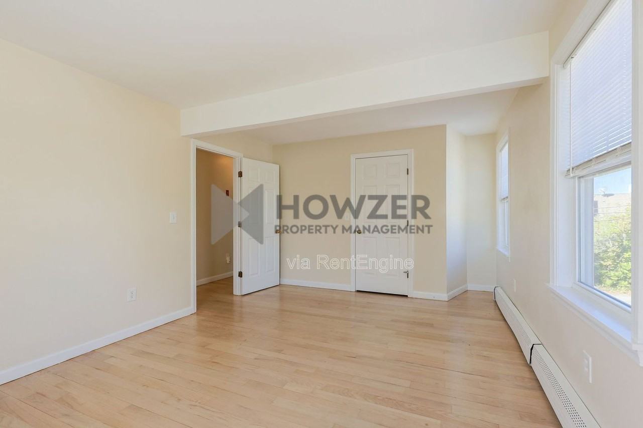 91 Louis St - Photo 7 of 28