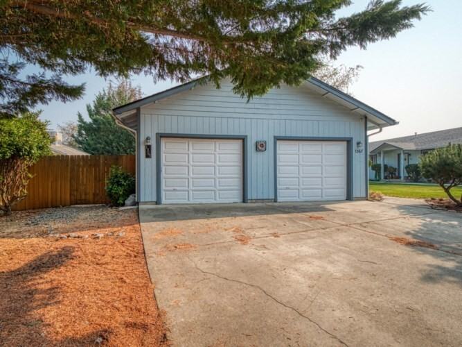 1365 Sun Glo Dr #1 - Photo 2 of 22