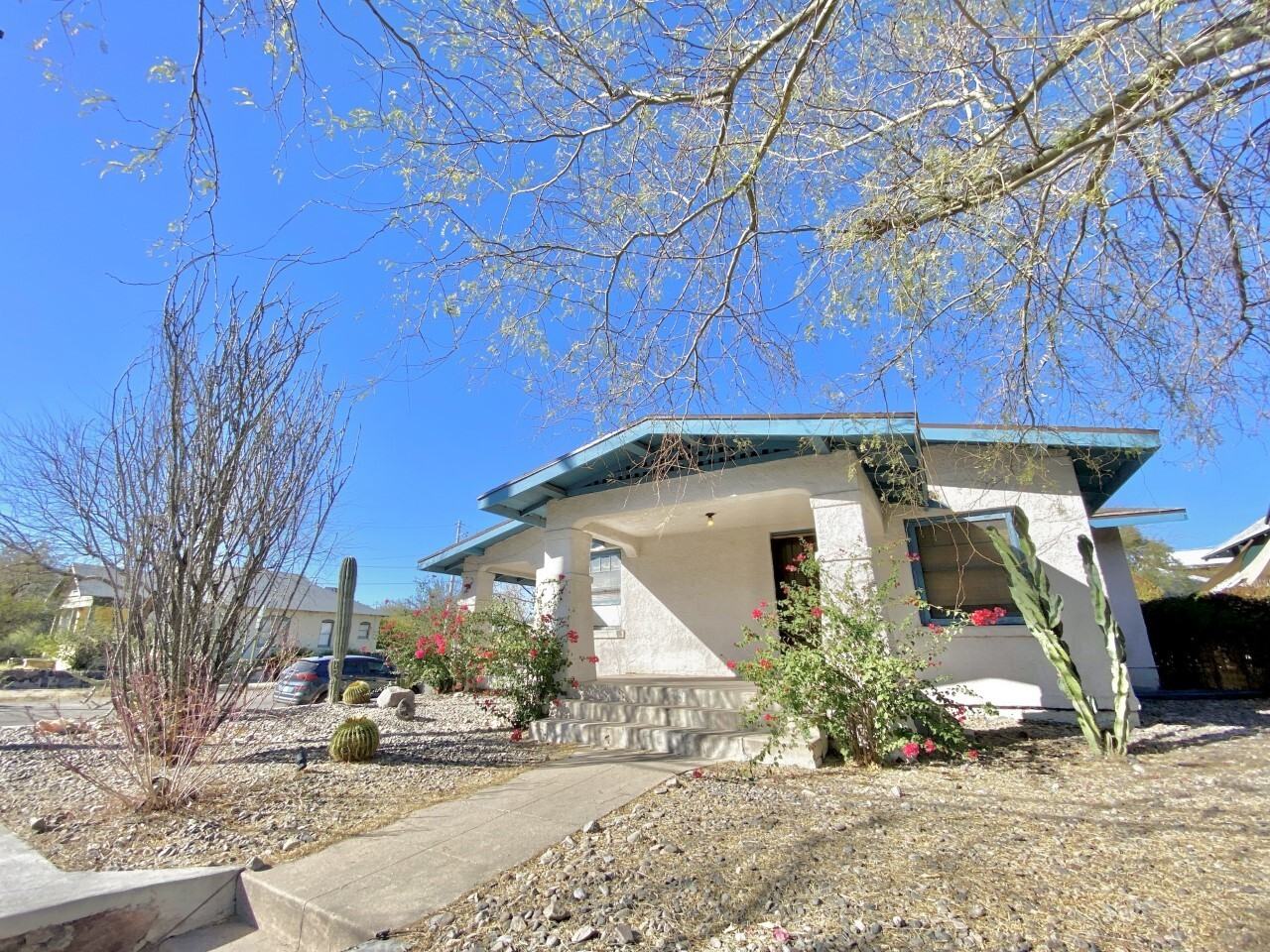 502 N 1st Ave - Photo 3 of 11