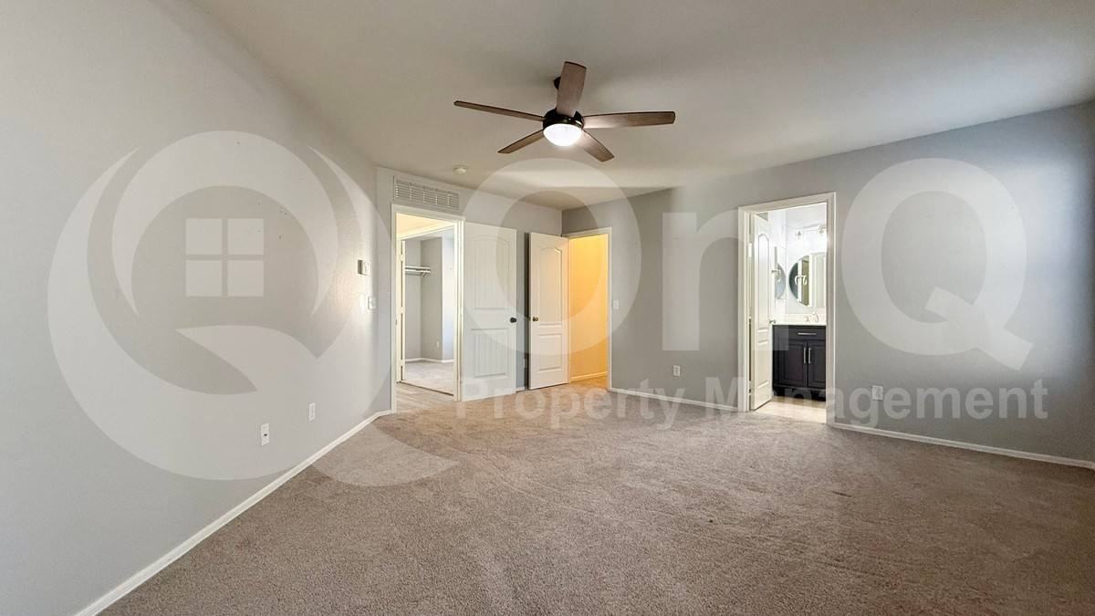 9221 S Leila Ln - Photo 3 of 10