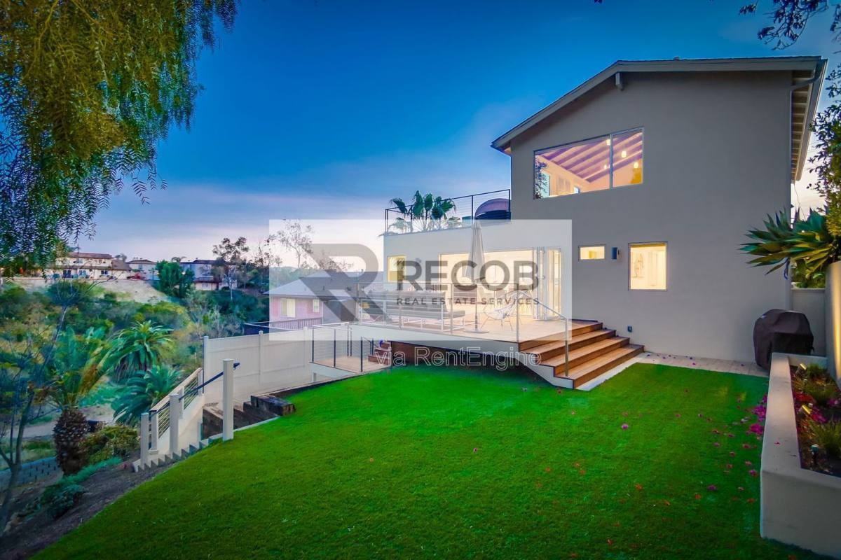2641 Curlew St - Photo 2 of 10