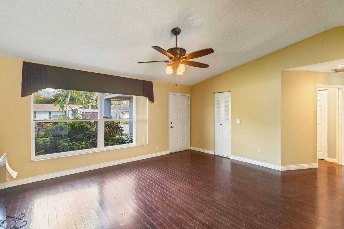 14504 Mecca Pl - Photo 6 of 10