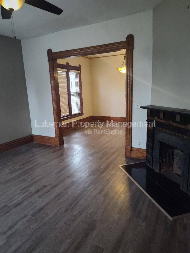 605 W Kalamazoo Ave #1 - Photo 3 of 10