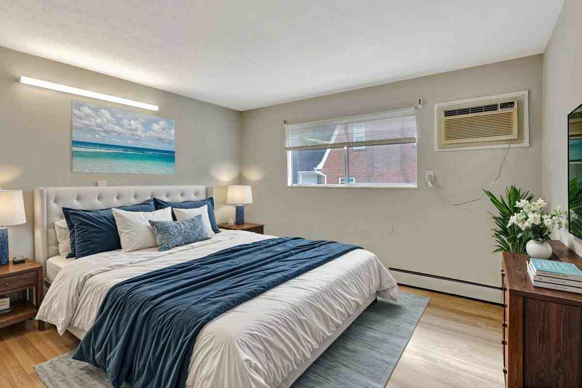 2342 Beechmont Ave #10 - Photo 4 of 7