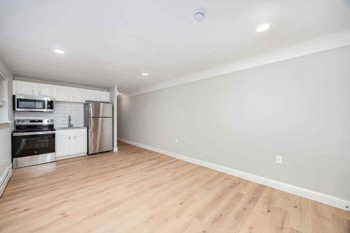 5276 Montgomery Rd #11 - Photo 3 of 6