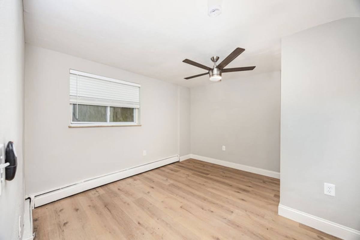 5276 Montgomery Rd #11 - Photo 5 of 6