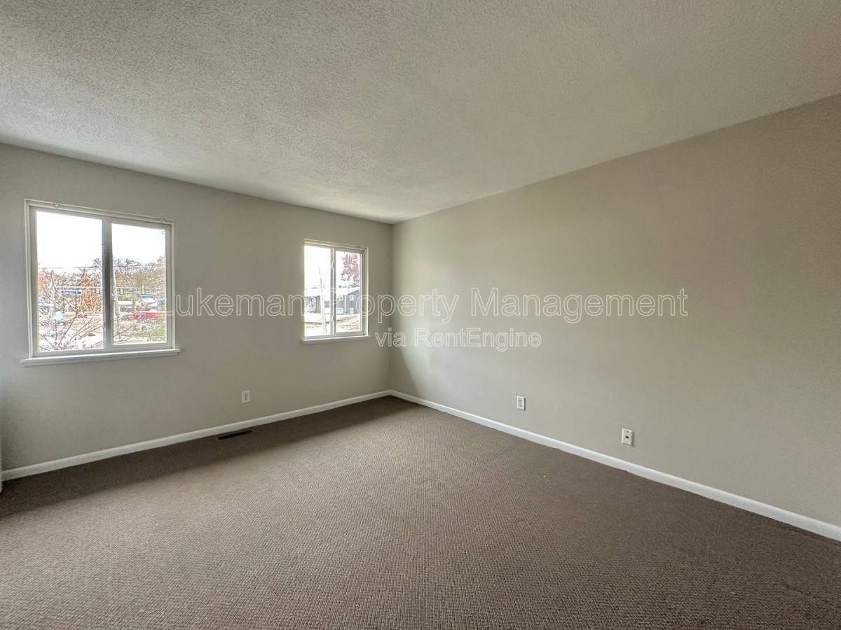 3409 W Michigan Ave #2 - Photo 6 of 10