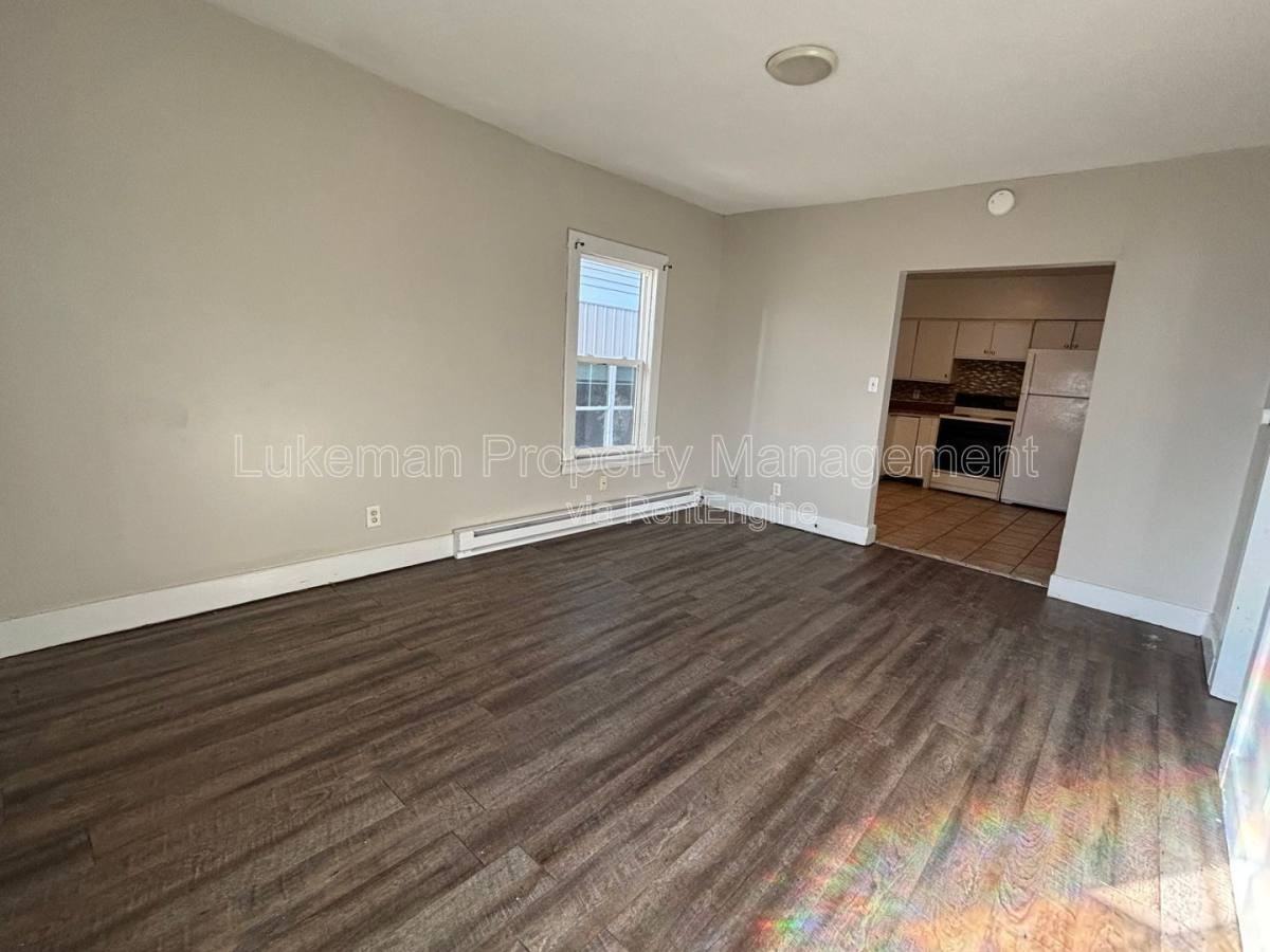 518 S Rose St #2 - Photo 4 of 10