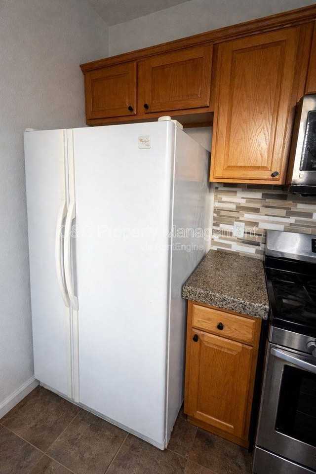 25106 Angelina Ln - Photo 3 of 10