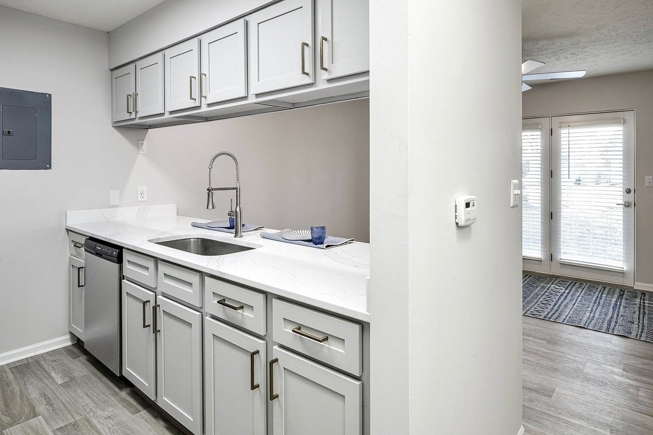 Lakeview Park - Photo 4 of 25