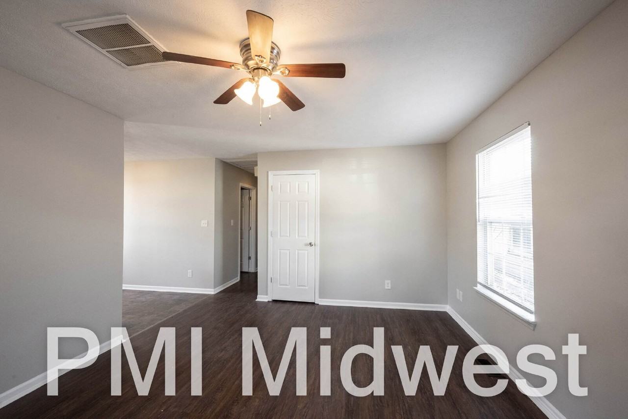 1365 Mulberry St - Photo 3 of 14