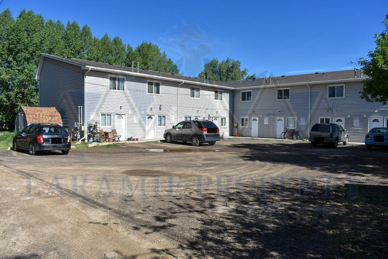 869 N 8th St - Photo 2 of 14