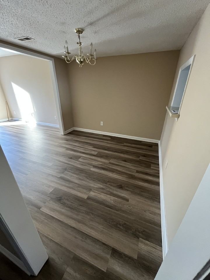 917 Shelby Dr Apt D - Photo 6 of 19