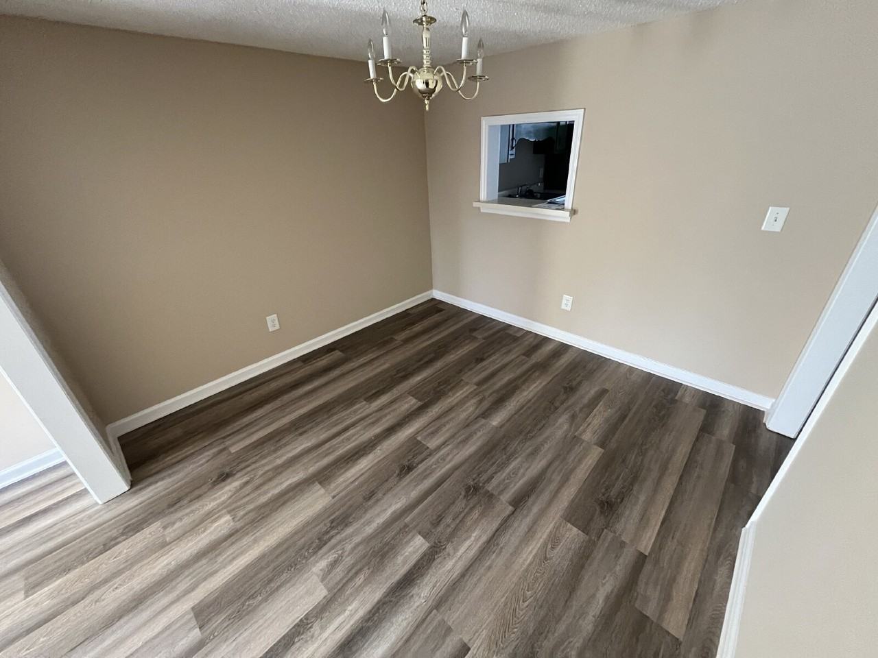 917 Shelby Dr Apt D - Photo 7 of 19