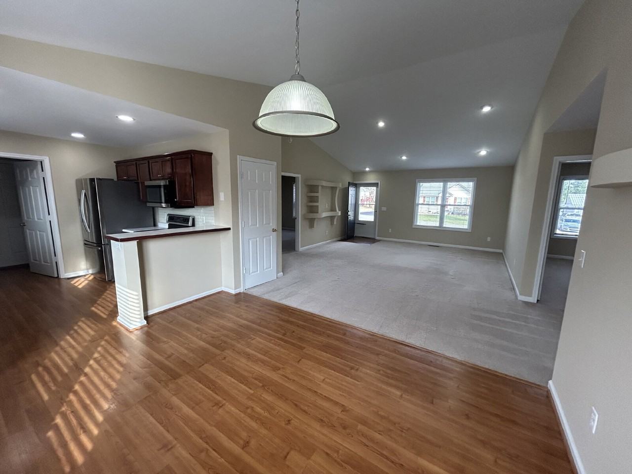 615 Clifton Ln - Photo 4 of 14