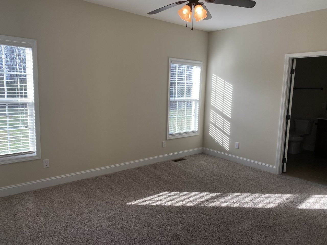 2648 Park West Dr - Photo 5 of 7