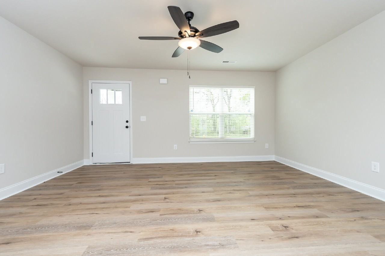 210 Old Bleachery Rd - Photo 6 of 32