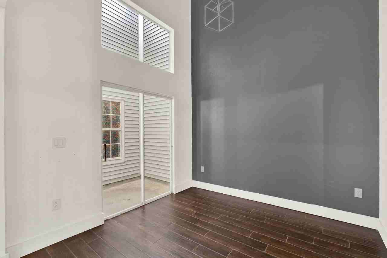 5524 Bellewood St - Photo 5 of 21