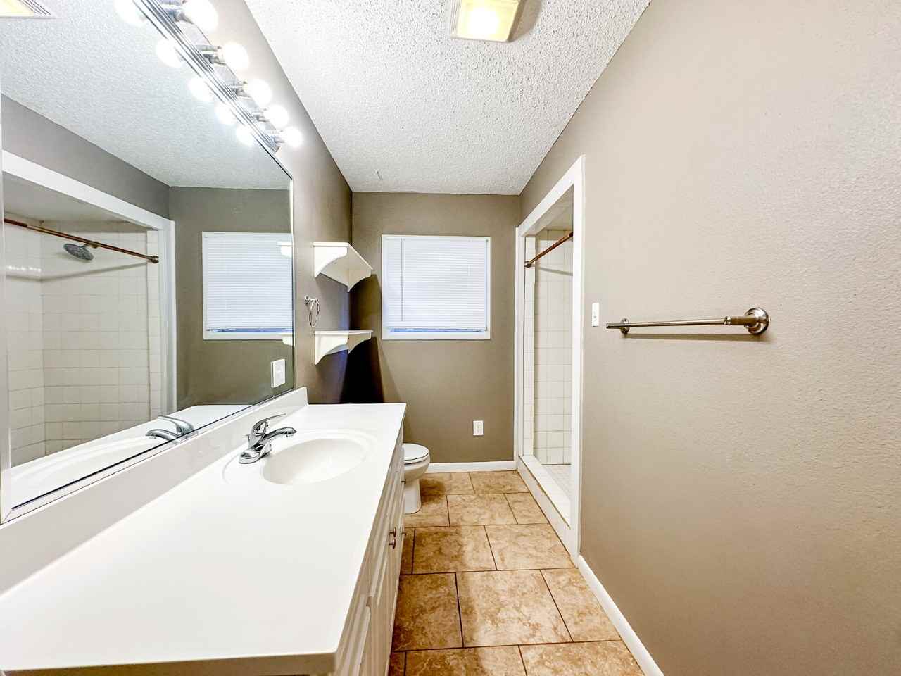 2301 32nd St Frnt - Photo 5 of 25