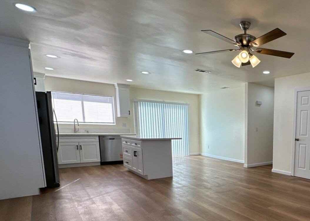 1796 Seabright Ave - Photo 7 of 22