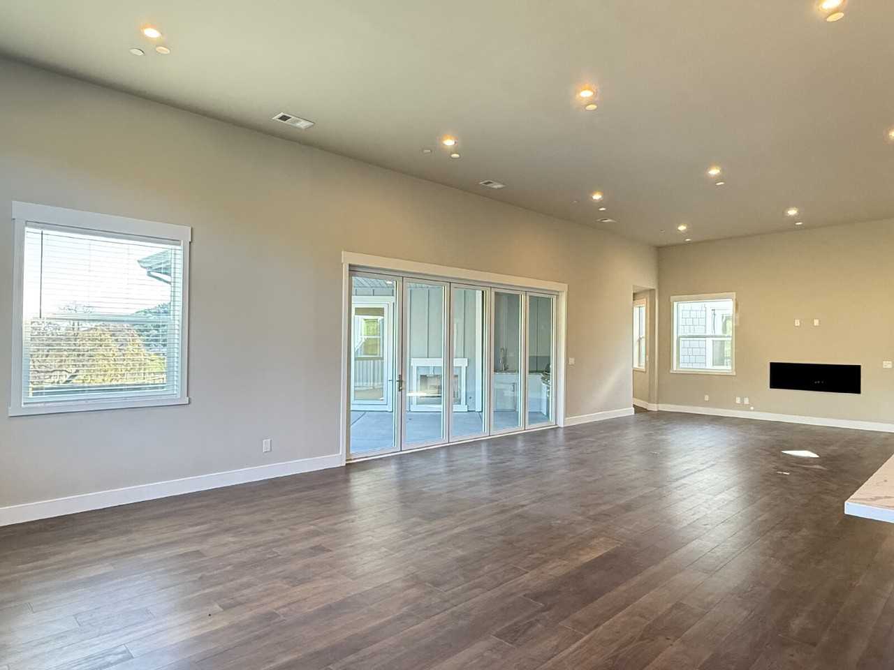 12 Rose Ct - Photo 5 of 29