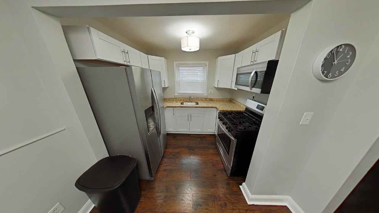 28319 Maple St - Photo 5 of 9