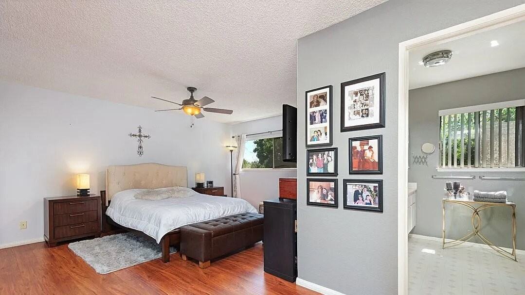 1945 Glenoaks Blvd - Photo 4 of 12