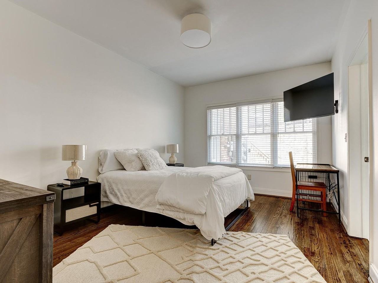 1101 26th St S - Photo 3 of 19