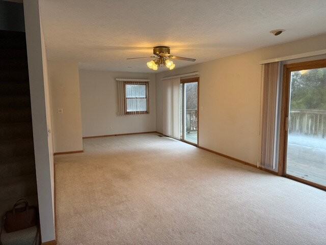 3260 Creekside Trl - Photo 7 of 20