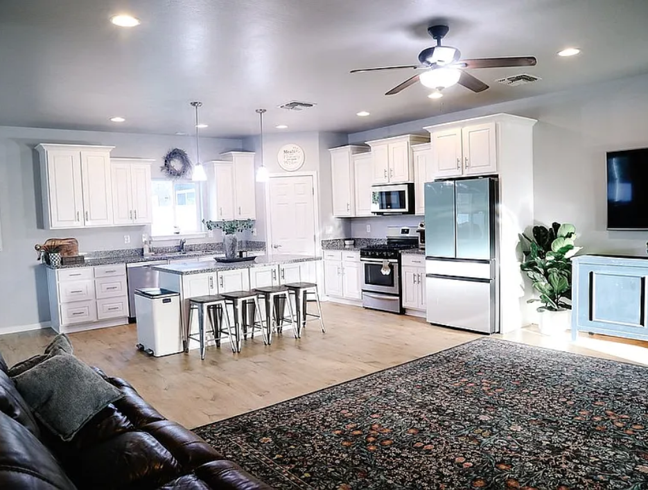 961 N Kiaya Ln - Photo 4 of 21