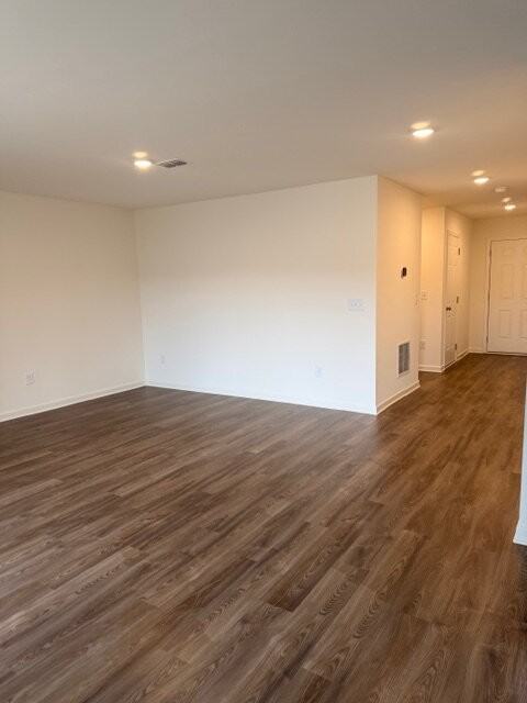 305 Mccleary Ln - Photo 2 of 9