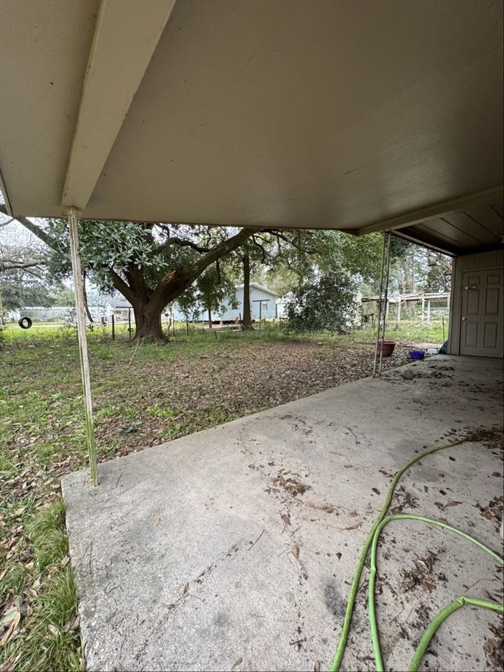 633 N Moss St - Photo 7 of 7