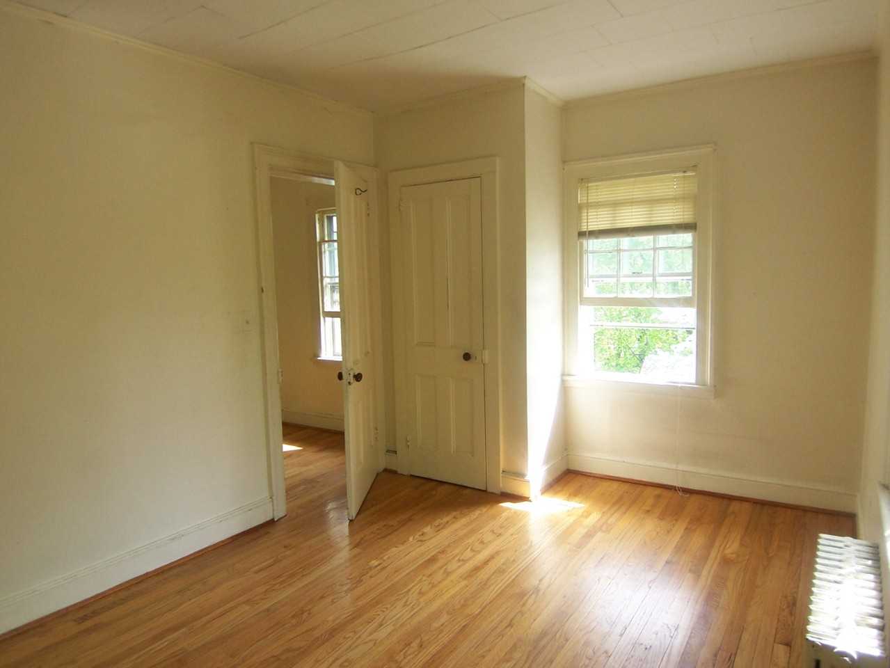 285 Hudson St #10 - Photo 2 of 4