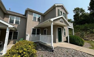 200 Shinnecock Ln - Photo 1 of 1