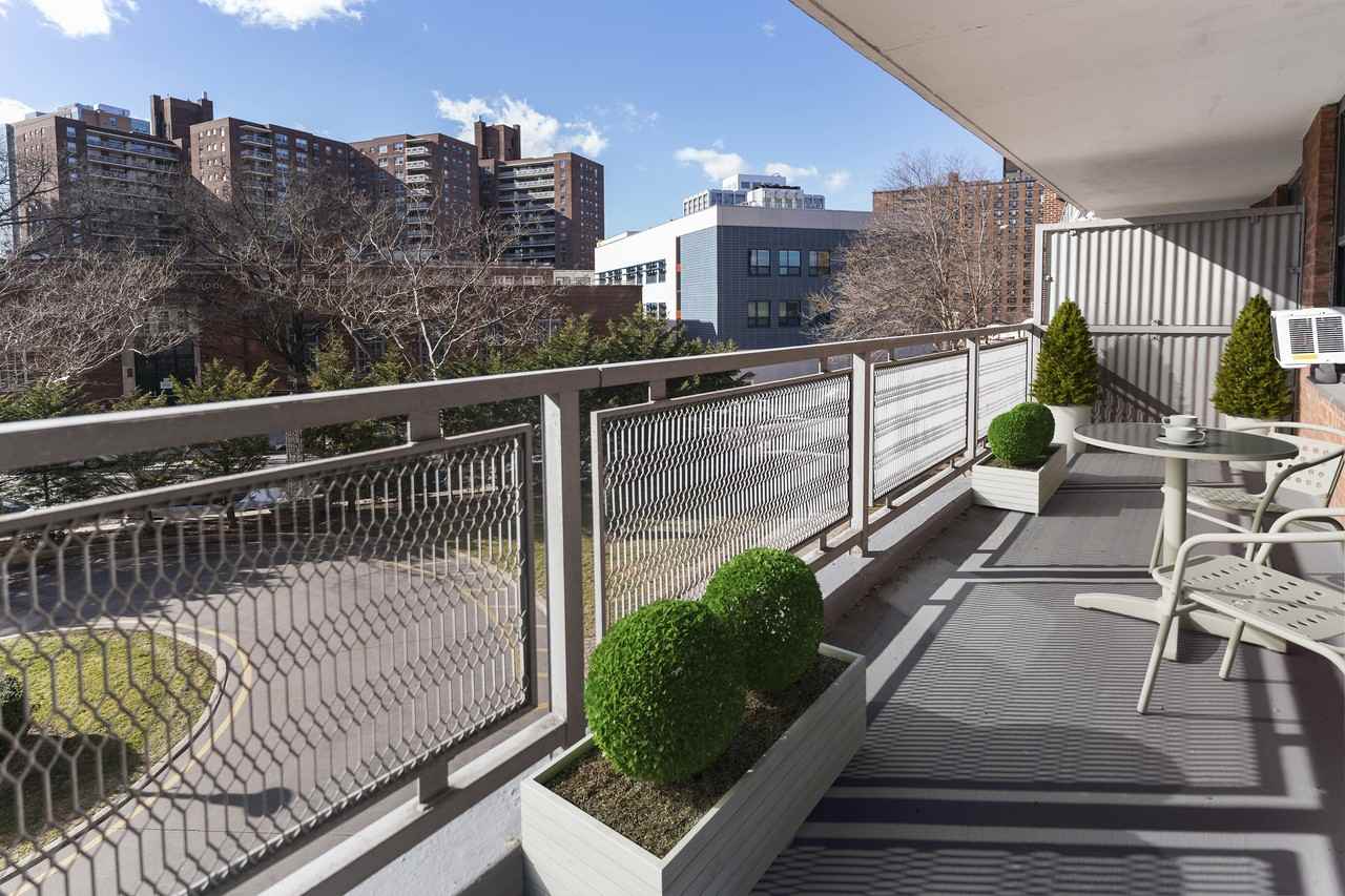 61-15 98th St #3M - Photo 6 of 19