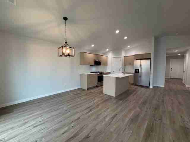 10550 W Tinder St - Photo 7 of 22