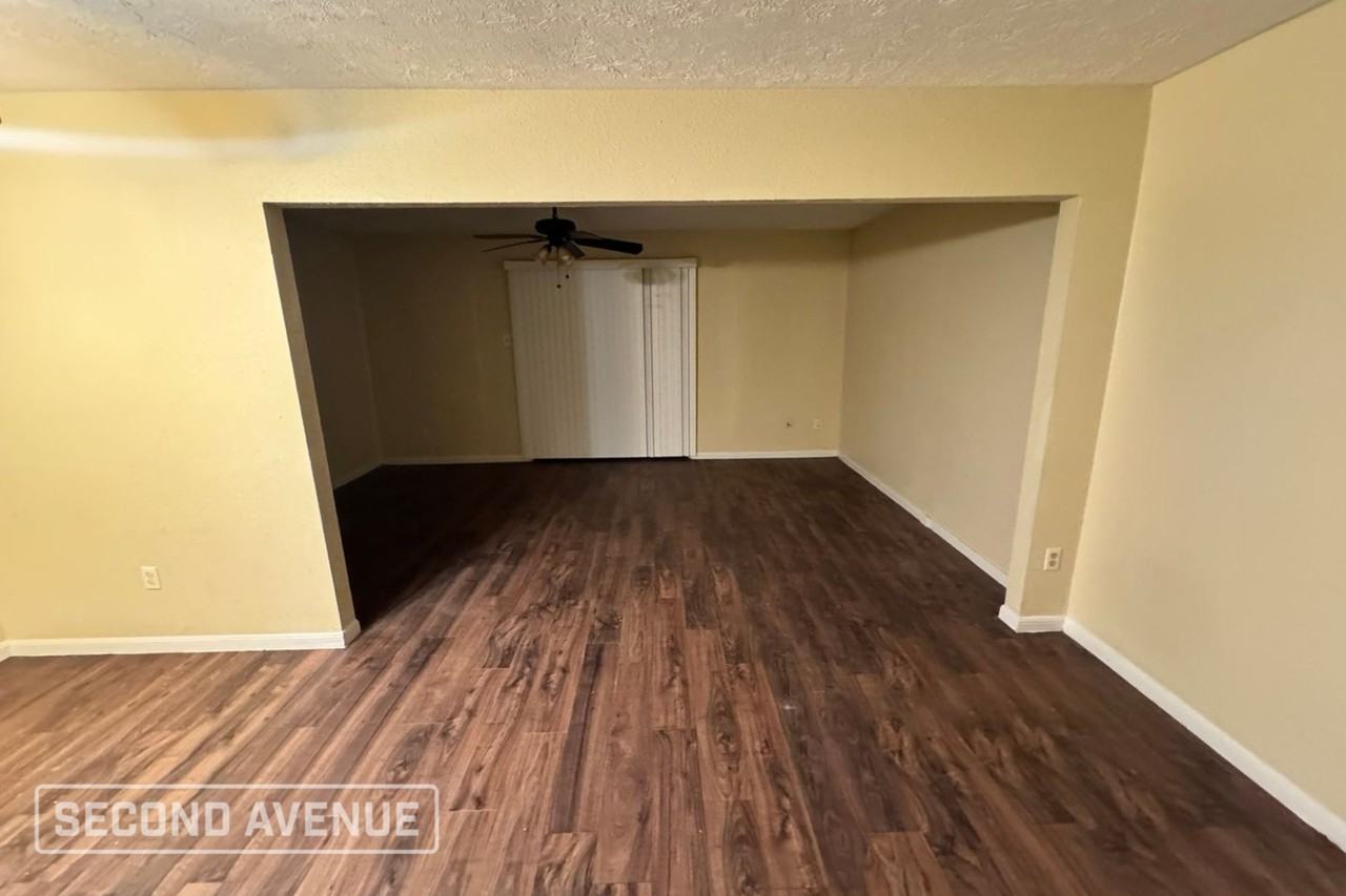 1813 Country Village Blvd - Photo 3 of 13